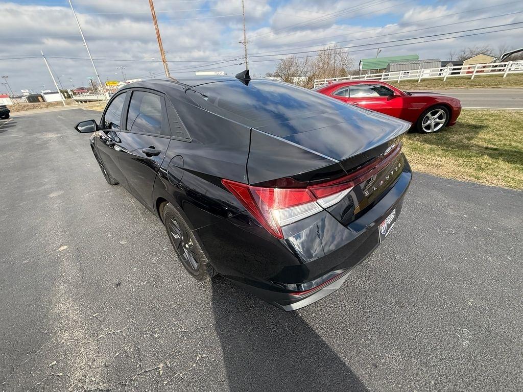 Hyundai Elantra SEL 2022