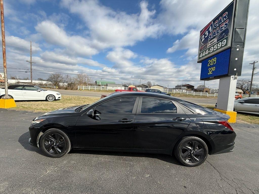 Hyundai Elantra SEL 2022