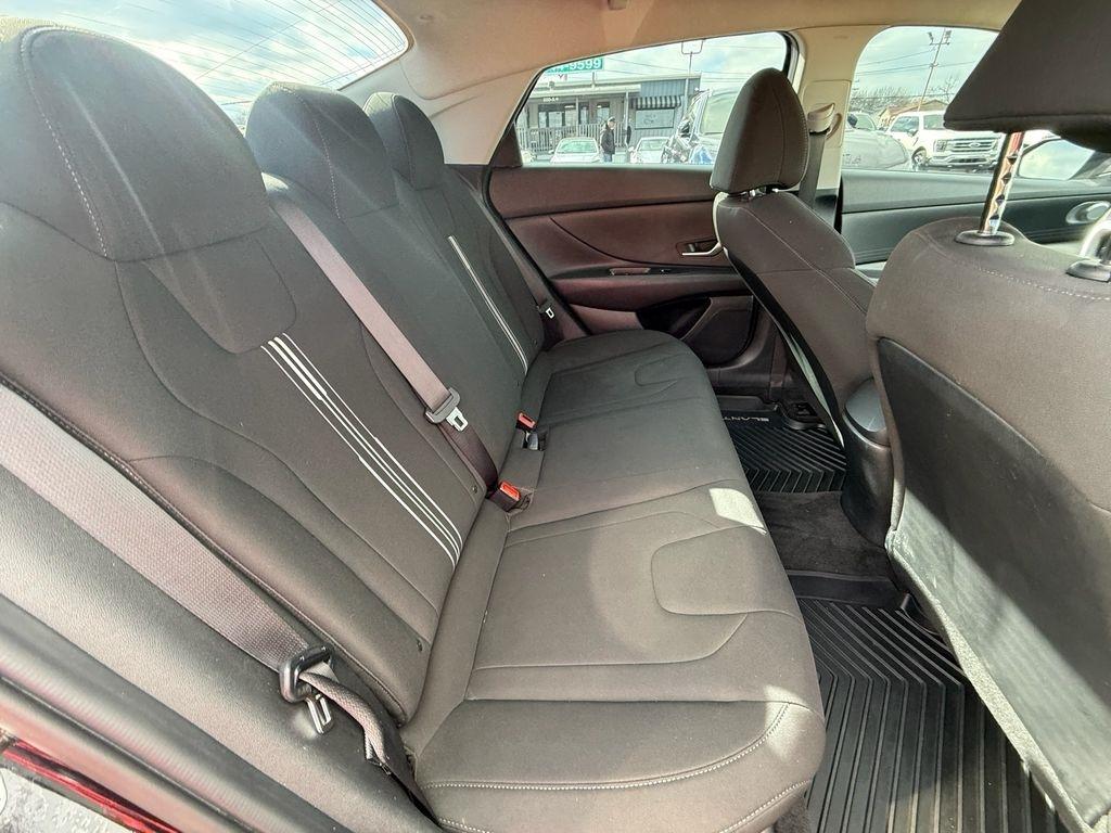 Hyundai Elantra SEL 2022