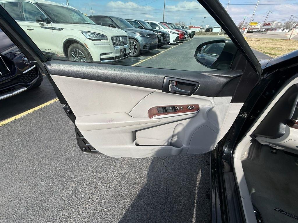 Toyota Camry LE 2012