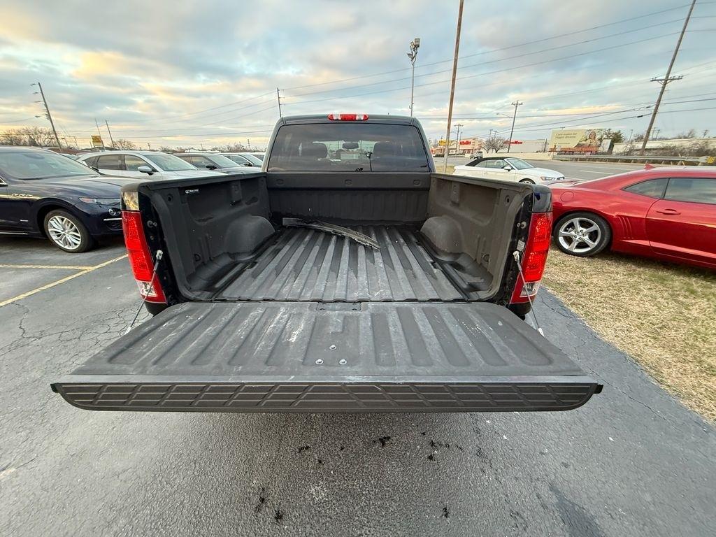 GMC Sierra 1500 SLE Crew Cab 2WD 2013