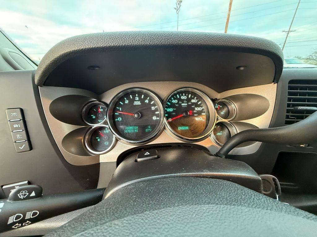 GMC Sierra 1500 SLE Crew Cab 2WD 2013