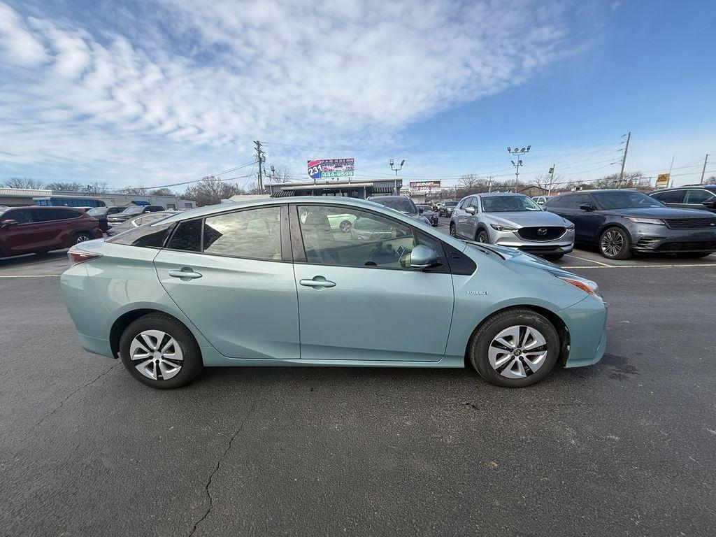 Toyota Prius Two Eco 2017
