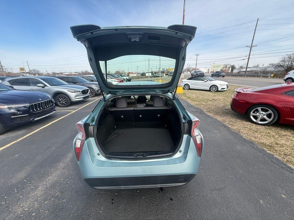 Toyota Prius Two Eco 2017