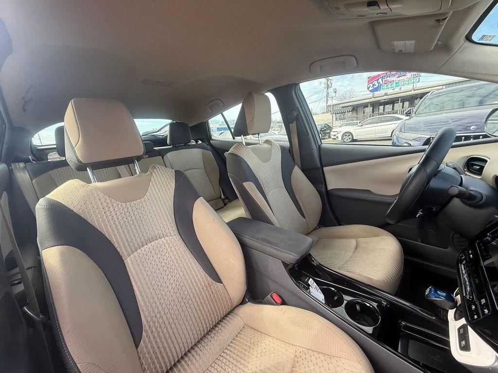 Toyota Prius Two Eco 2017