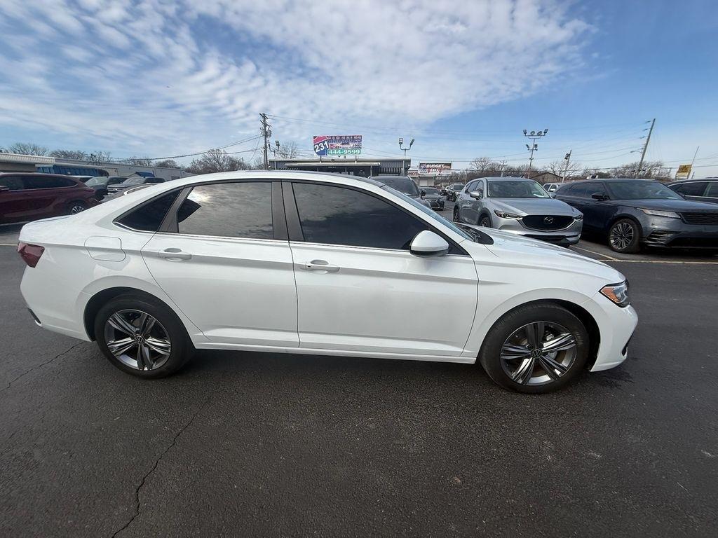 Volkswagen Jetta SE 2024