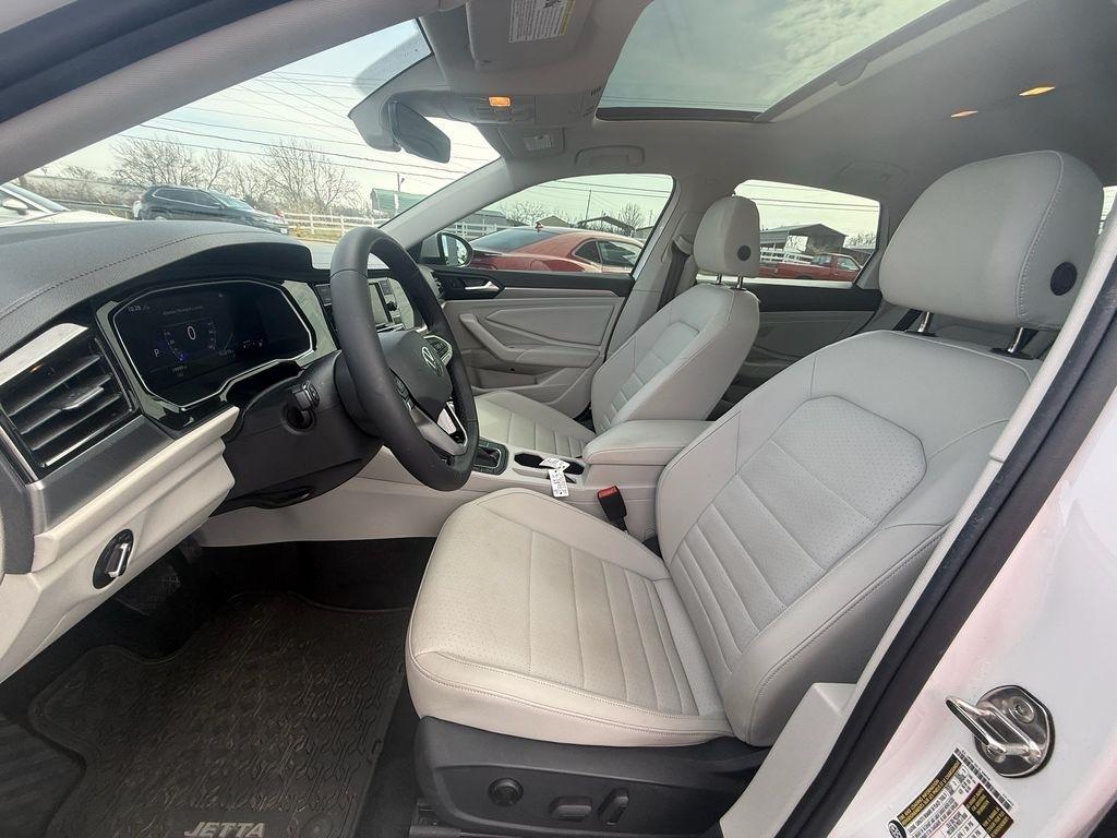 Volkswagen Jetta SE 2024