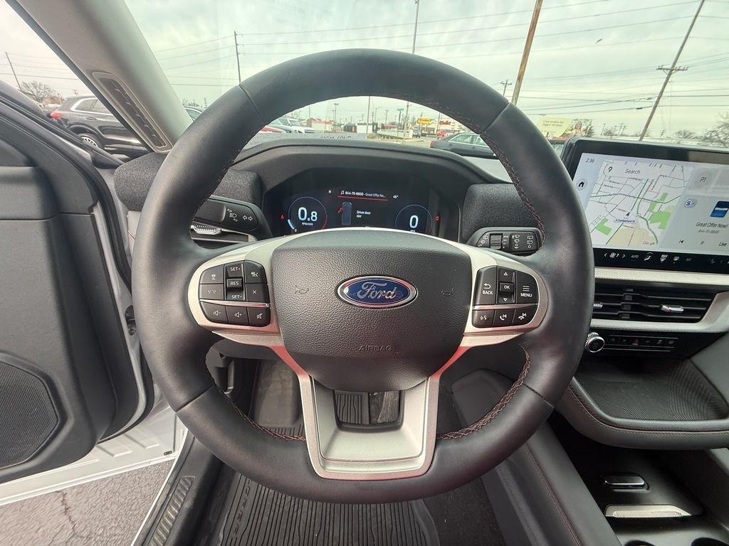 Ford Explorer Active 2025