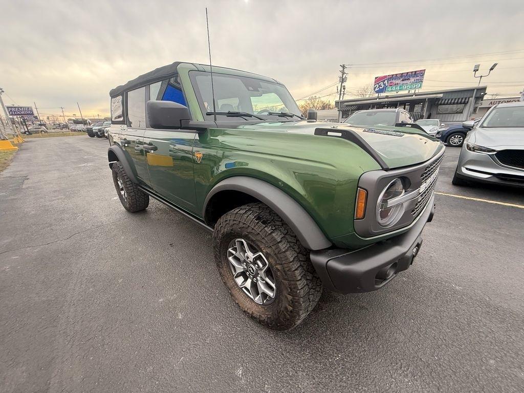 Ford Bronco Base 4-Door w/Advanced 2022
