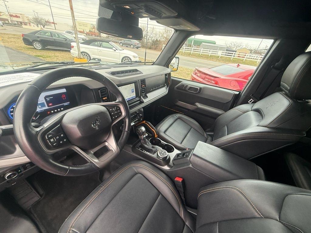 Ford Bronco Base 4-Door w/Advanced 2022