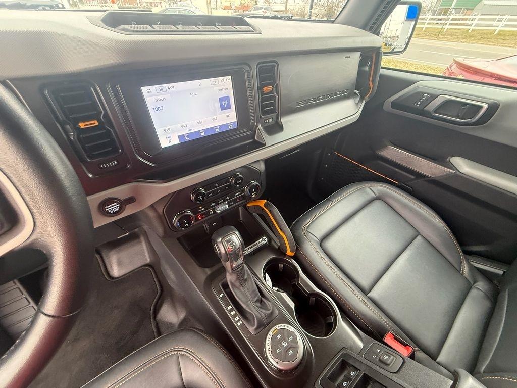 Ford Bronco Base 4-Door w/Advanced 2022