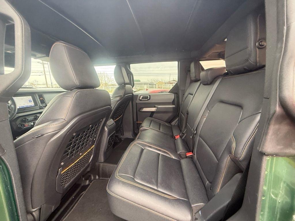 Ford Bronco Base 4-Door w/Advanced 2022