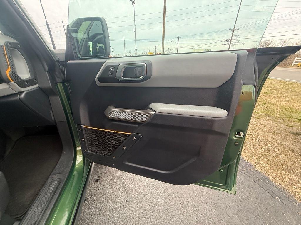 Ford Bronco Base 4-Door w/Advanced 2022