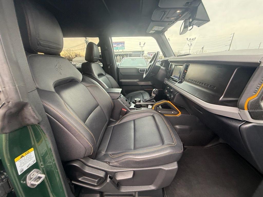 Ford Bronco Base 4-Door w/Advanced 2022