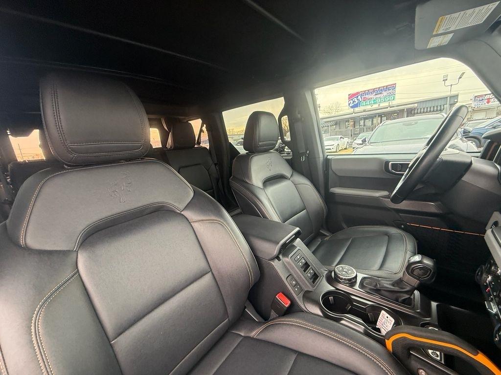 Ford Bronco Base 4-Door w/Advanced 2022