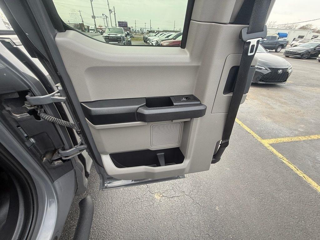 Ford F-150 XL SuperCab 8-ft. 2WD 2018