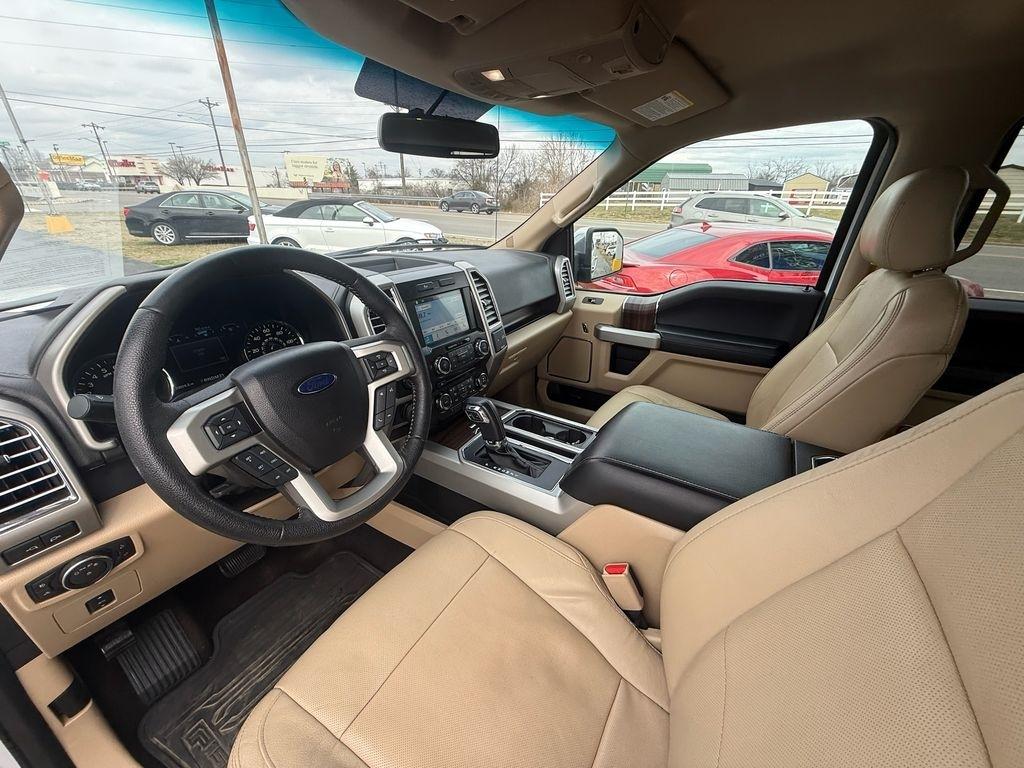 Ford F-150 Lariat SuperCrew 5.5-ft. Bed 4WD 2016