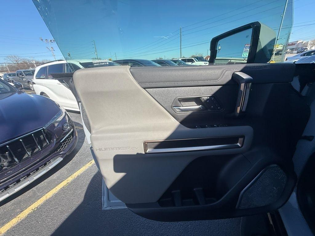 GMC HUMMER EV SUV 2X 2024