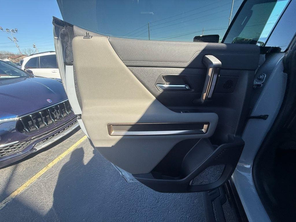 GMC HUMMER EV SUV 2X 2024