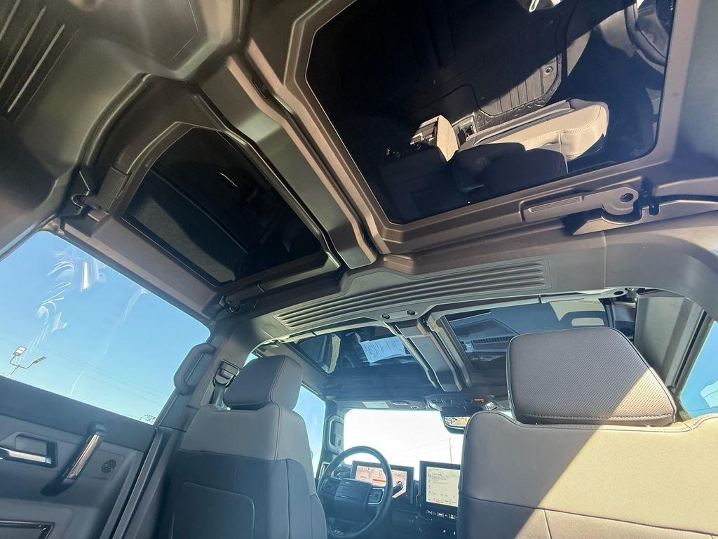 GMC HUMMER EV SUV 2X 2024