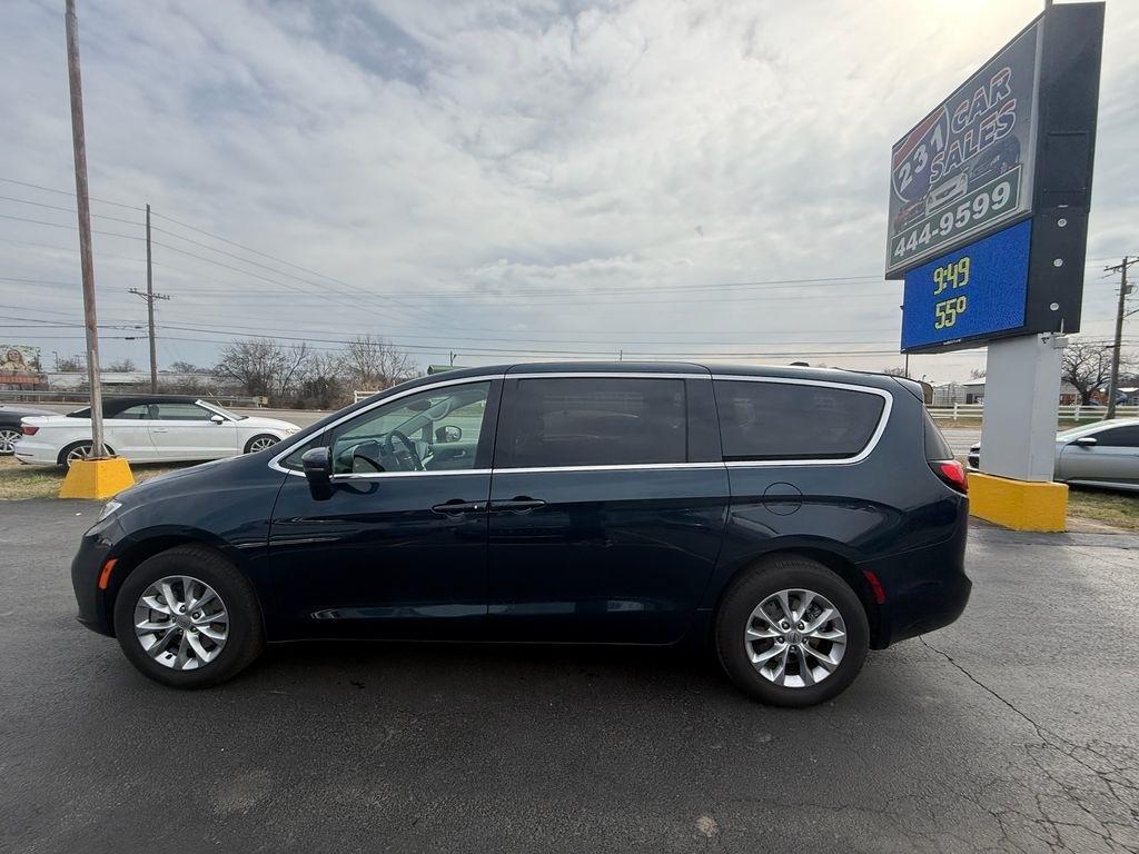 Chrysler Pacifica Touring L AWD 2023
