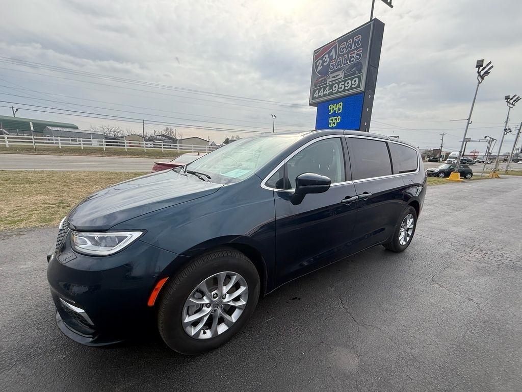 Chrysler Pacifica Touring L AWD 2023