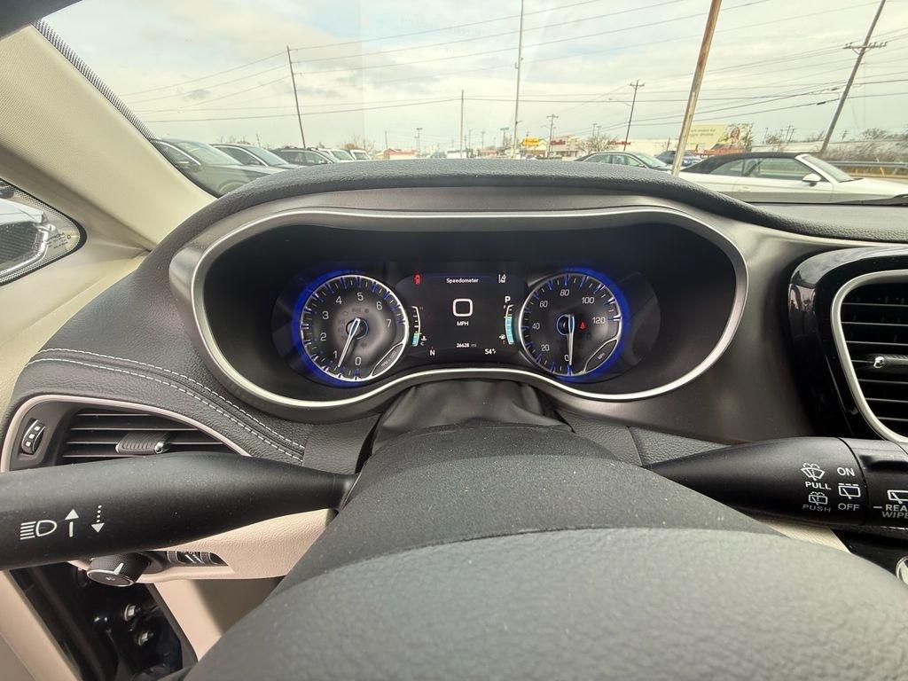 Chrysler Pacifica Touring L AWD 2023