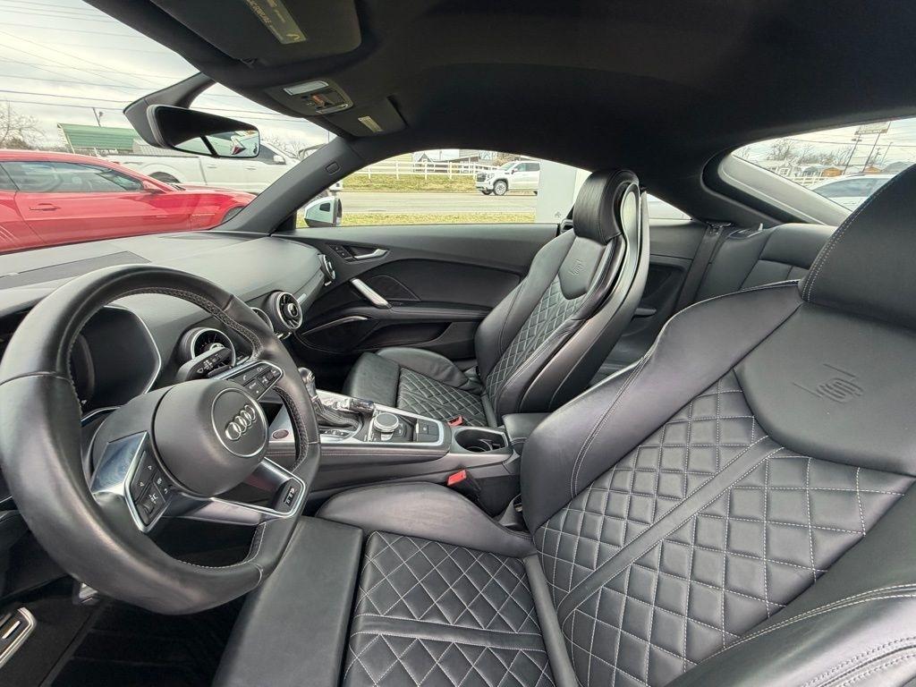 Audi TTS 2.0T quattro S tronic 2016