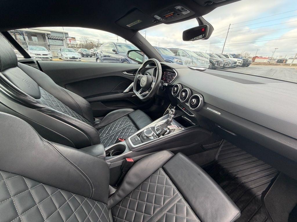 Audi TTS 2.0T quattro S tronic 2016