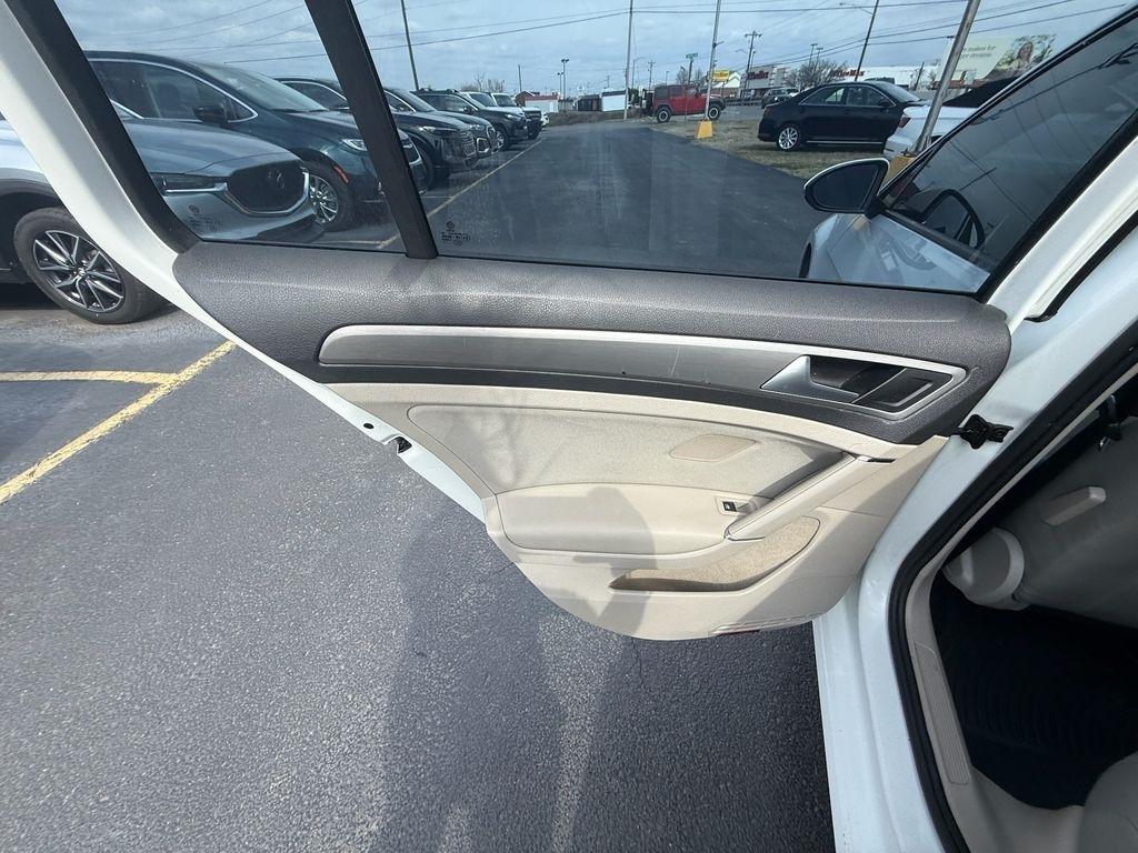 Volkswagen Golf SportWagen TSI S 5M 2016