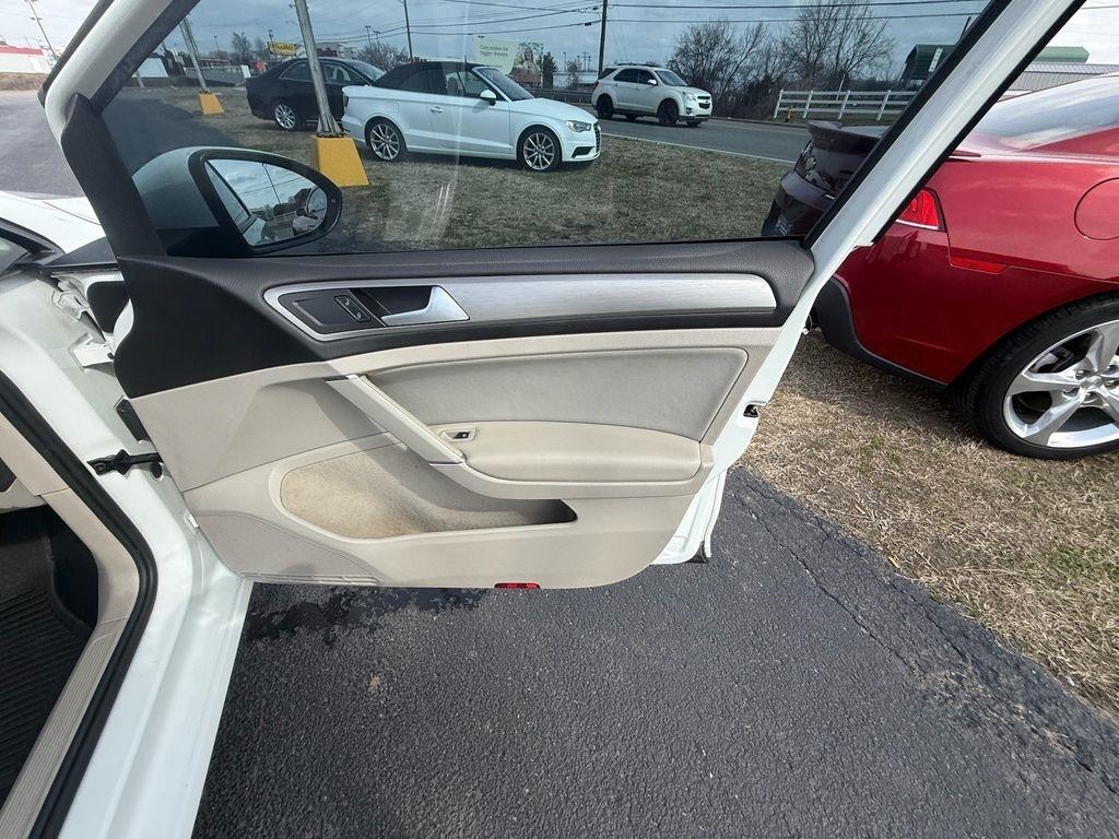 Volkswagen Golf SportWagen TSI S 5M 2016