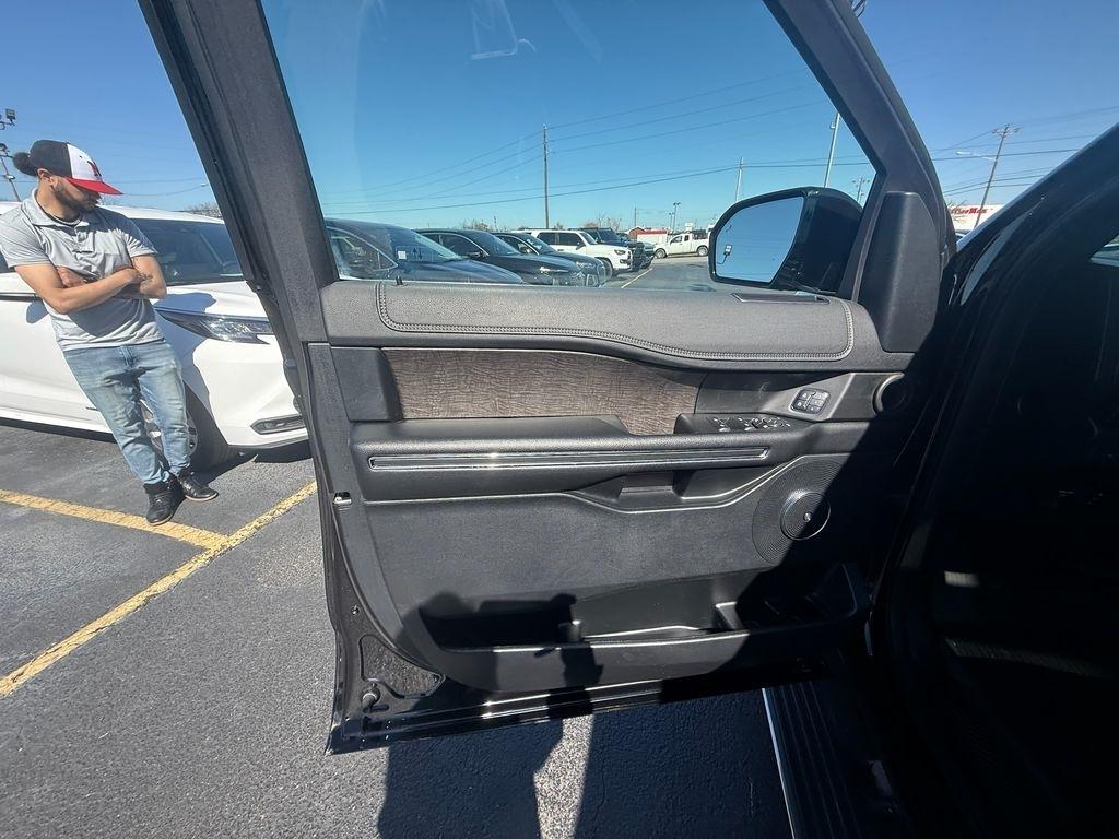 Ford Expedition MAX Limited 4WD 2020