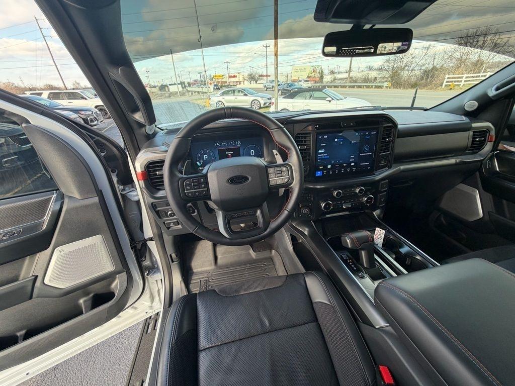 Ford F-150 Raptor SuperCrew 4WD 2025