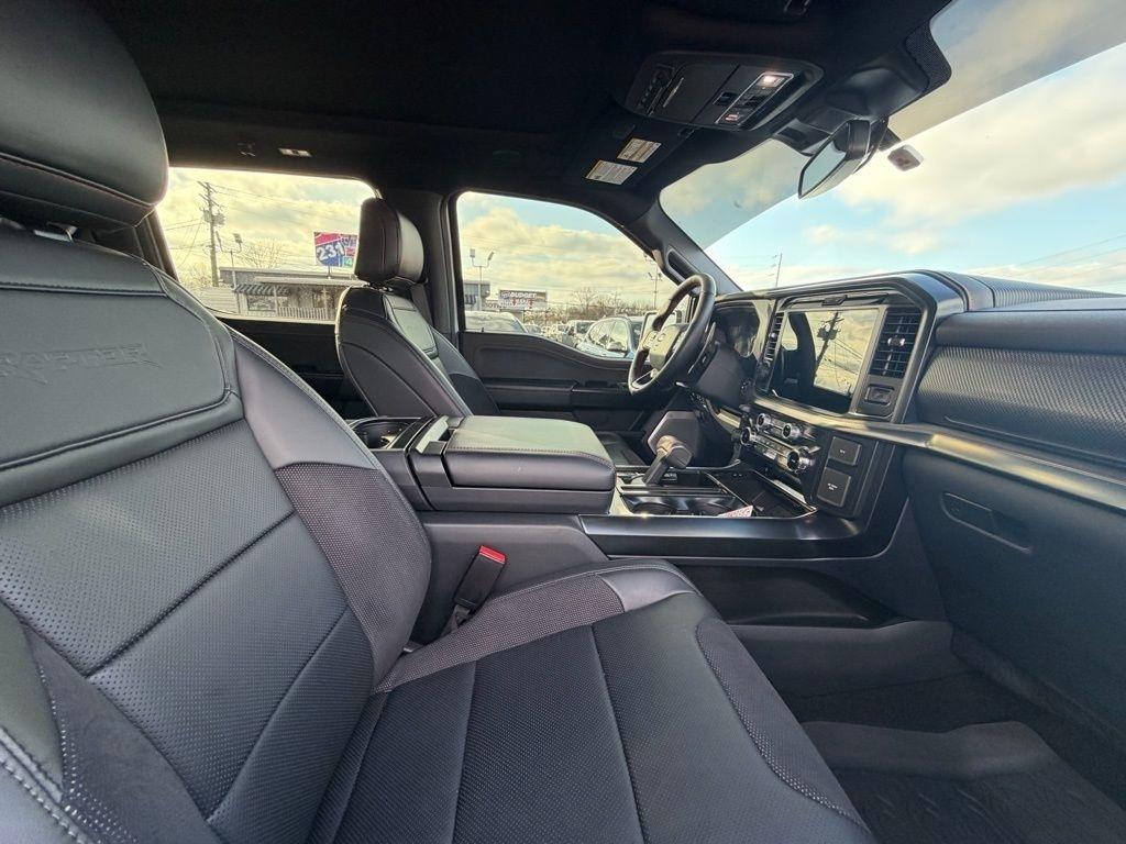 Ford F-150 Raptor SuperCrew 4WD 2025