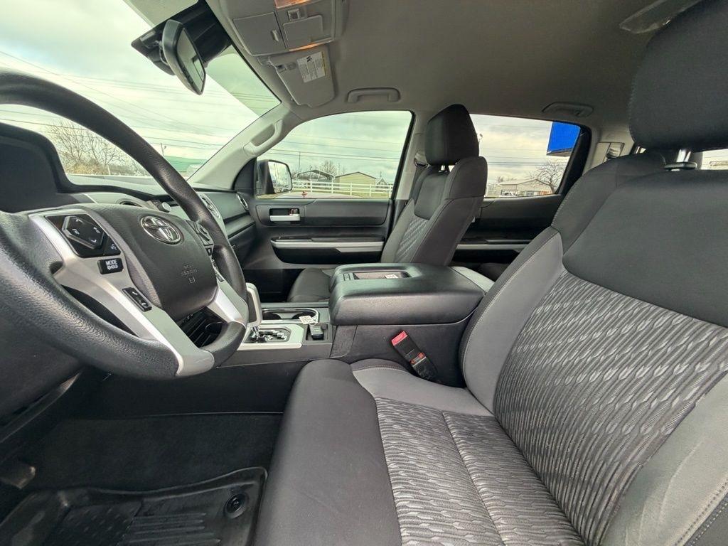 Toyota Tundra SR5 5.7L V8 CrewMax 4WD 2021