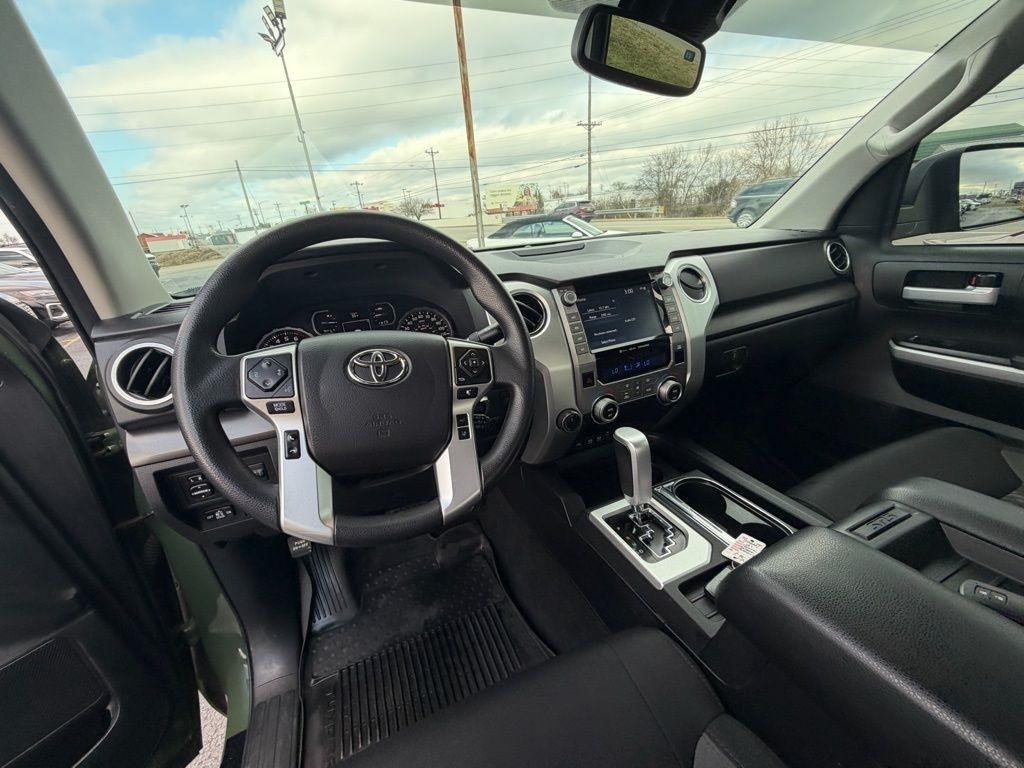 Toyota Tundra SR5 5.7L V8 CrewMax 4WD 2021