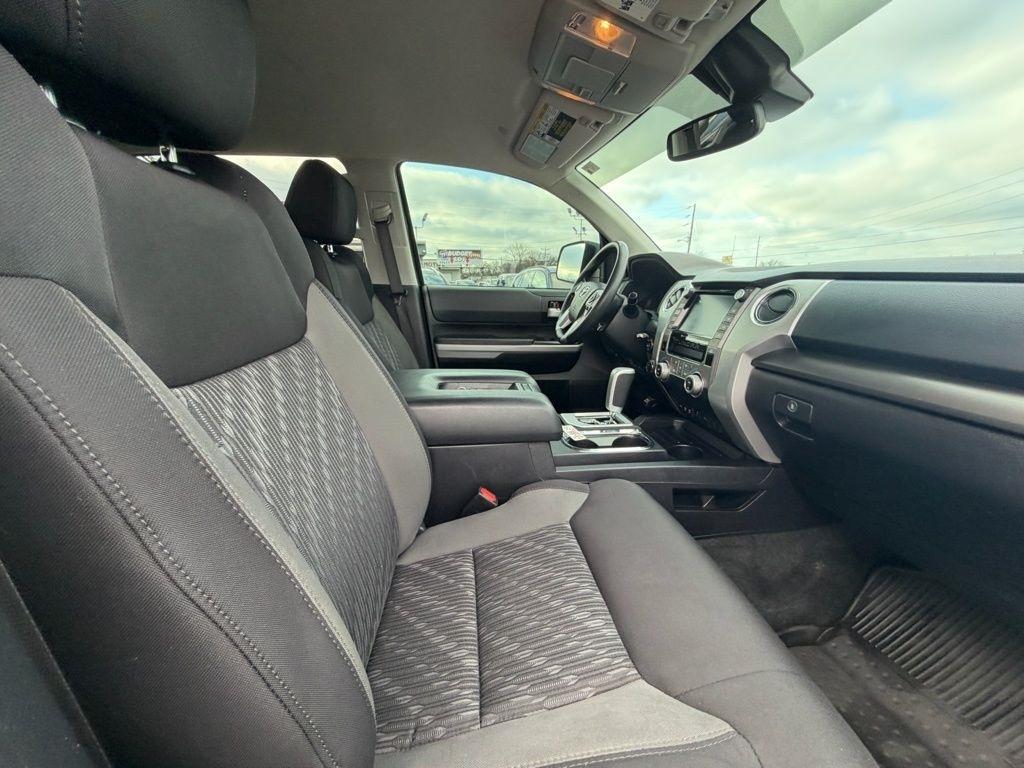 Toyota Tundra SR5 5.7L V8 CrewMax 4WD 2021