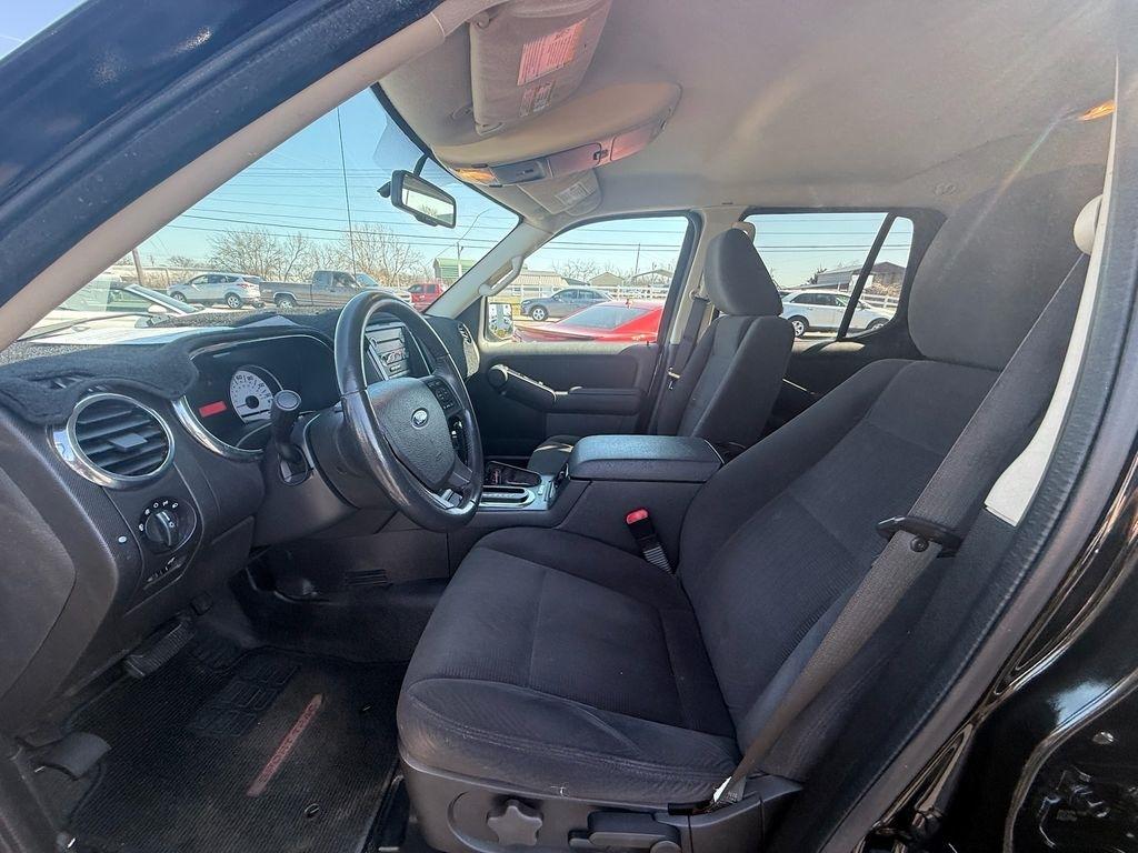 Ford Explorer Sport Trac XLT 4.0L 2WD 2010