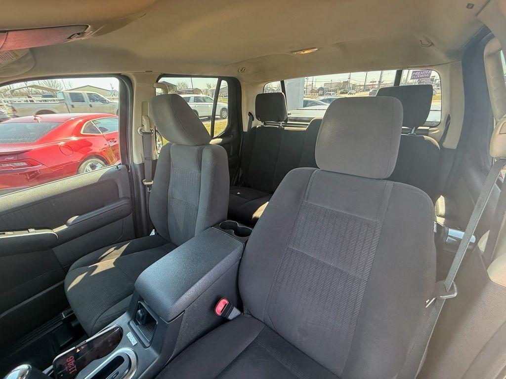 Ford Explorer Sport Trac XLT 4.0L 2WD 2010