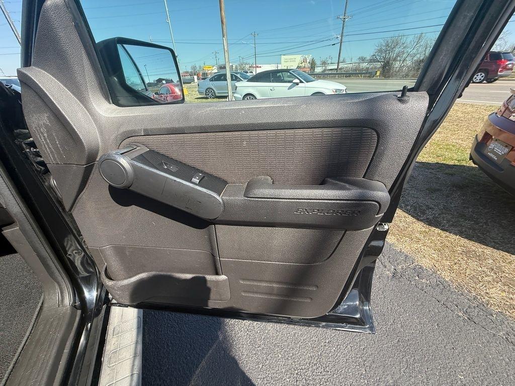 Ford Explorer Sport Trac XLT 4.0L 2WD 2010