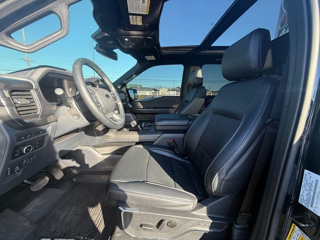 Ford F-150 Lariat SuperCrew 4WD 2024