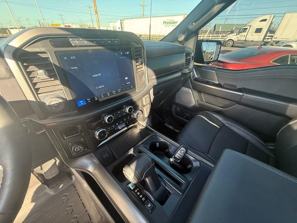 Ford F-150 Lariat SuperCrew 4WD 2024