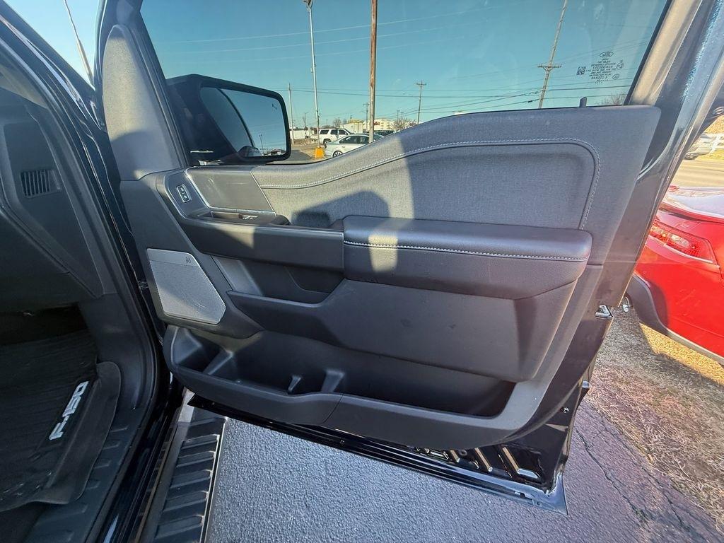 Ford F-150 Lariat SuperCrew 4WD 2024