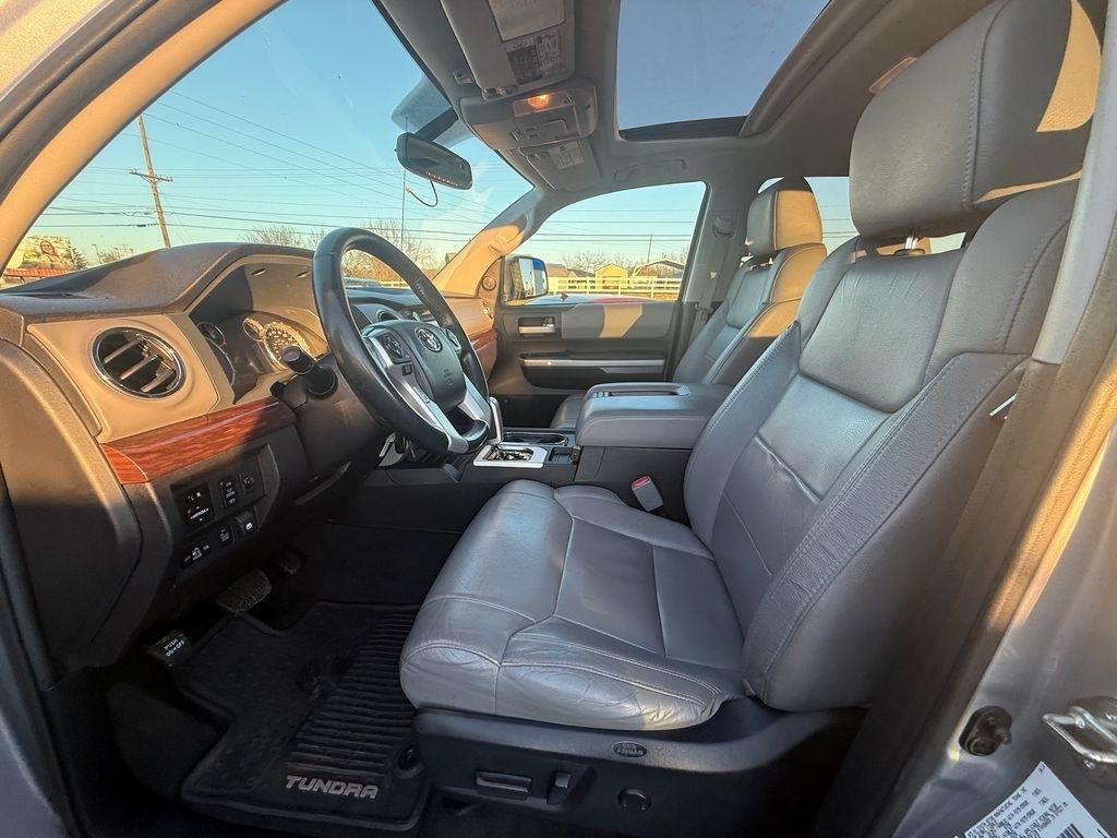 Toyota Tundra Limited 5.7L FFV CrewMax 4WD 2015