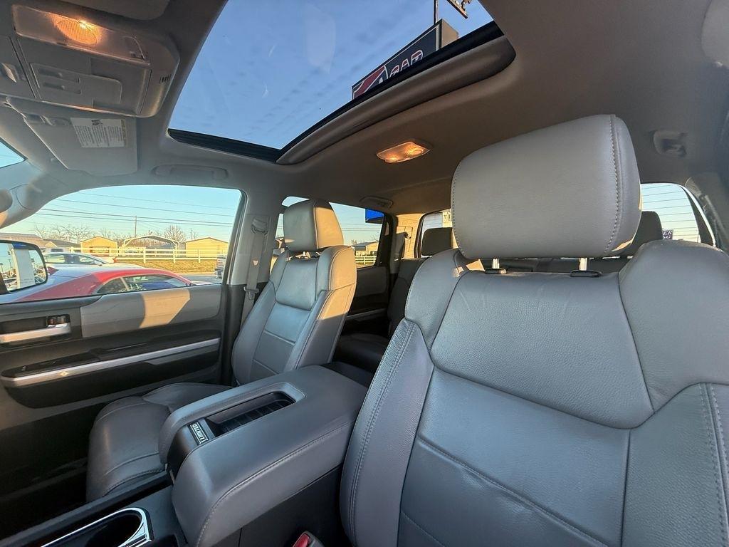 Toyota Tundra Limited 5.7L FFV CrewMax 4WD 2015