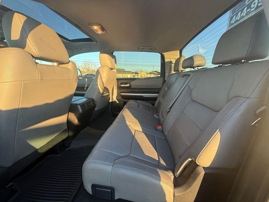 Toyota Tundra Limited 5.7L FFV CrewMax 4WD 2015