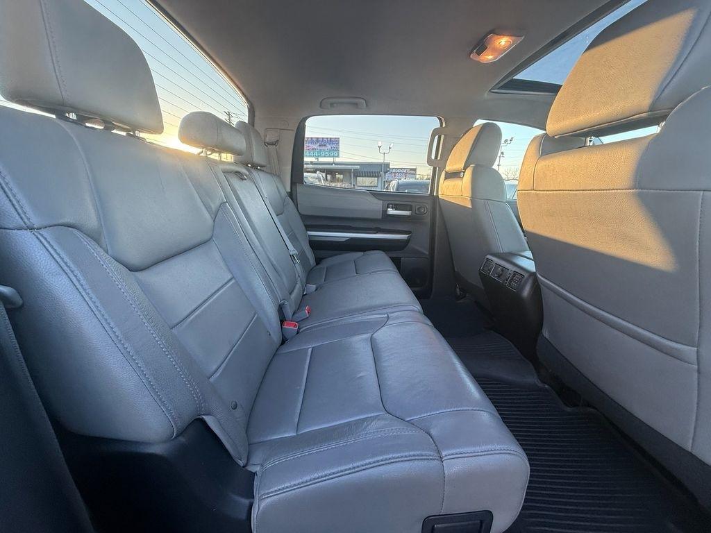 Toyota Tundra Limited 5.7L FFV CrewMax 4WD 2015