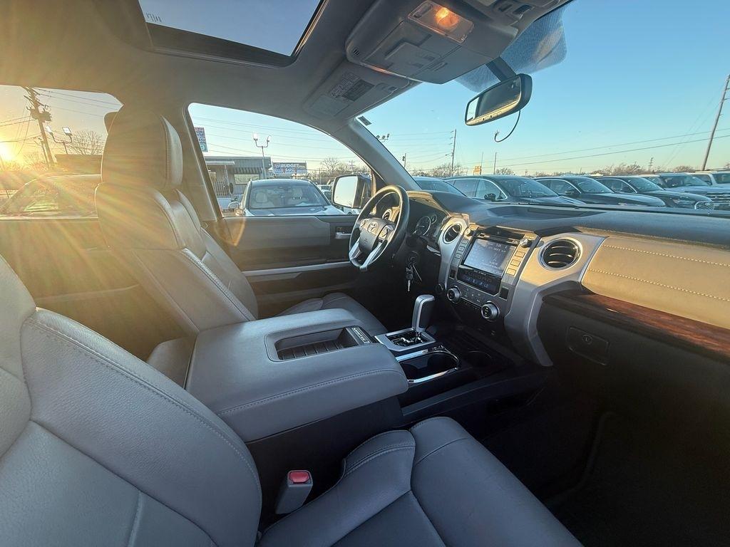 Toyota Tundra Limited 5.7L FFV CrewMax 4WD 2015