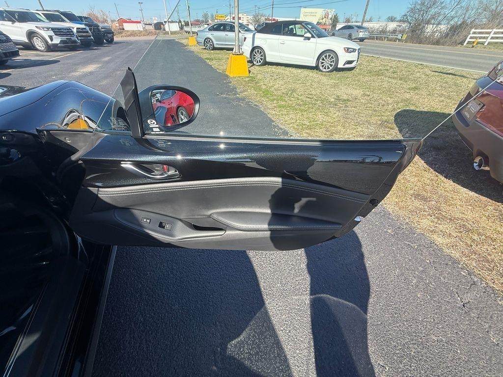 Mazda MX-5 Miata RF Grand Touring 6MT 2024