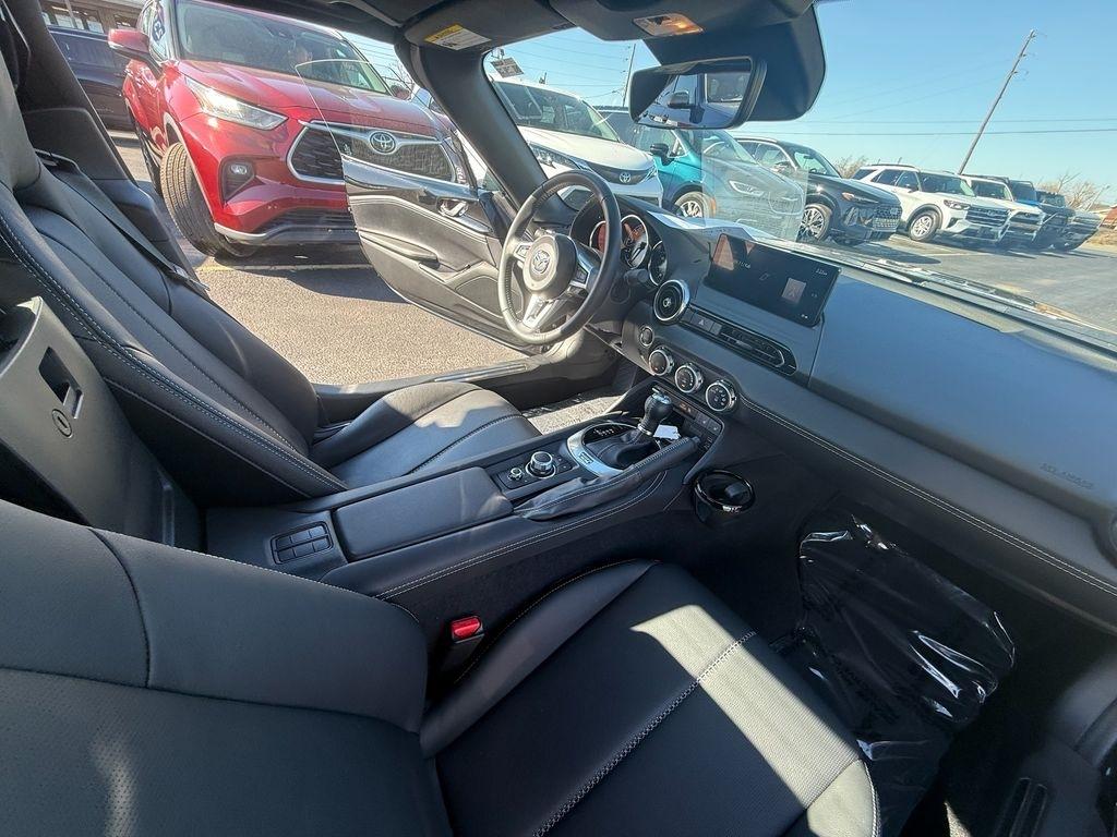 Mazda MX-5 Miata RF Grand Touring 6MT 2024